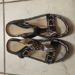Alegria dress shoes